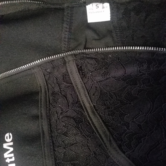 Black lace Tights size small - Picture 3 of 4